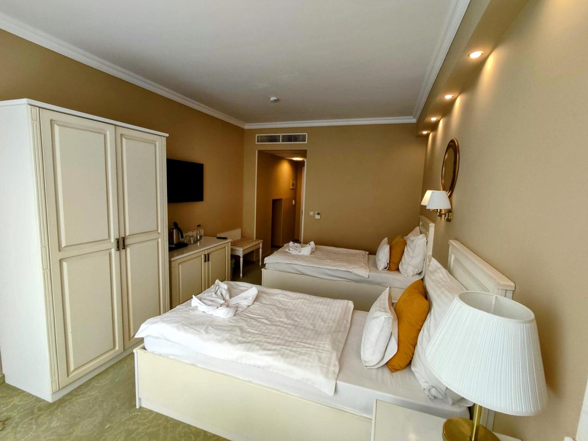 Calimbra Wellness Hotel Superior Miskolc Eksteriør bilde